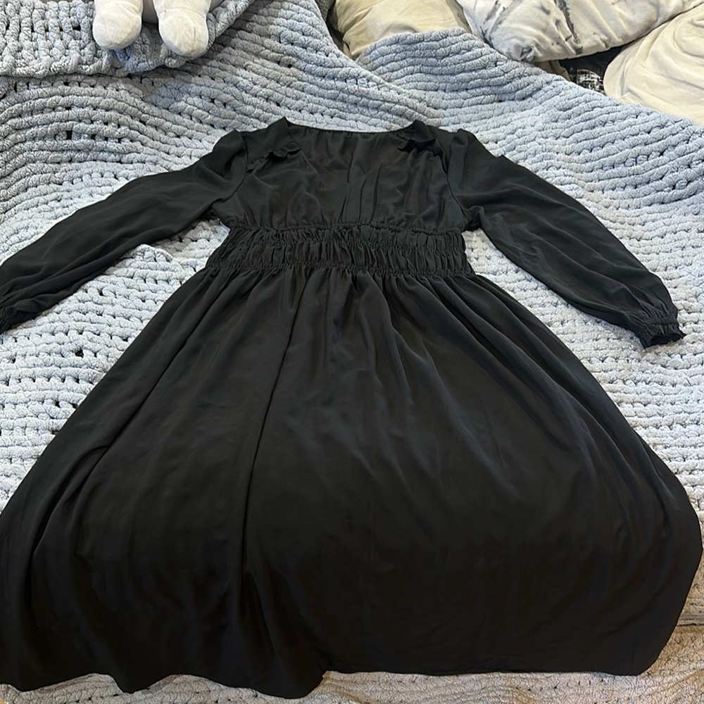 Elegant Black Long Sleeve Dress